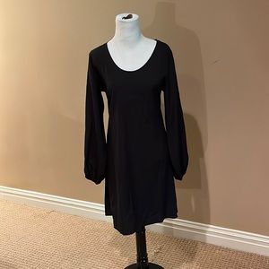 Black scoop neck cold shoulder long sleeve mini dress